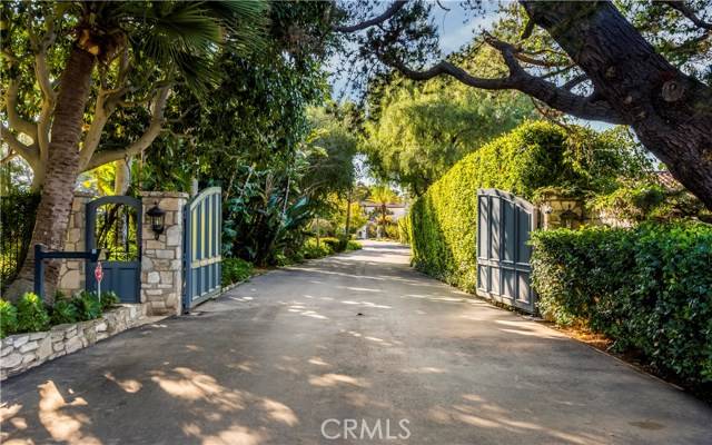 Palos Verdes Estates, CA 90274,909 Via Coronel