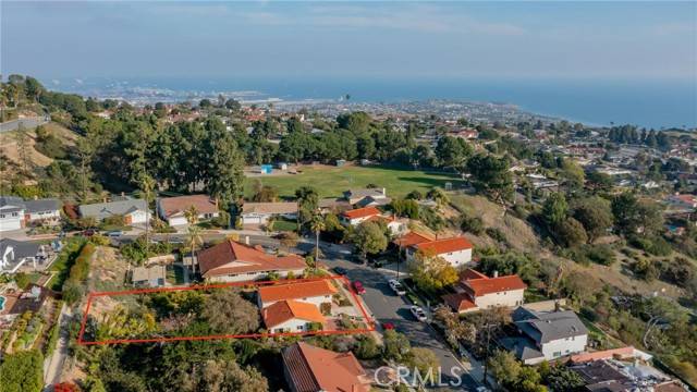 Rancho Palos Verdes, CA 90275,30585 Ganado Drive