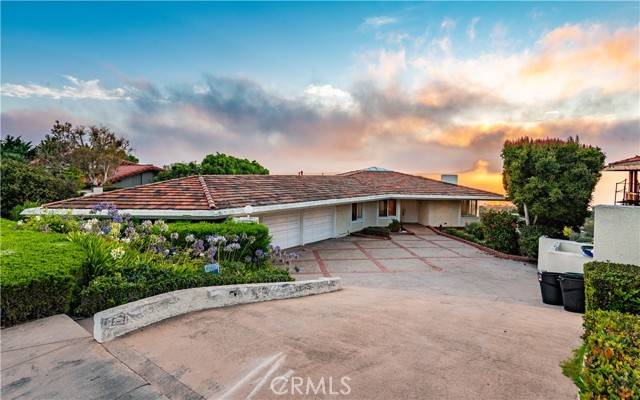 Palos Verdes Estates, CA 90274,1549 Via Leon