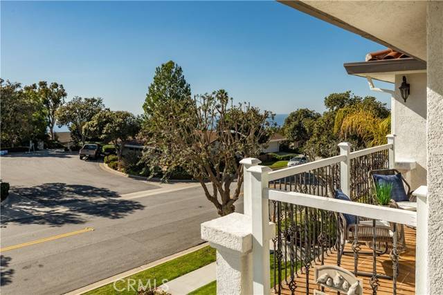 Rancho Palos Verdes, CA 90275,7240 Crest Road