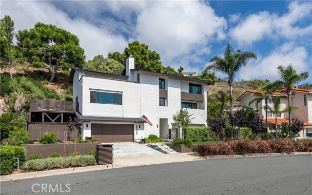 Rancho Palos Verdes, CA 90275,30332 Via Borica