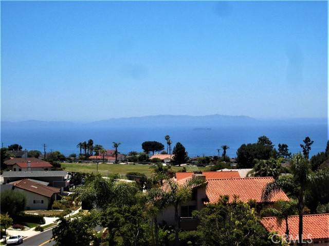 Rancho Palos Verdes, CA 90275,30332 Via Borica