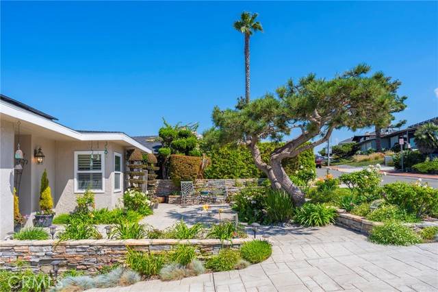 Redondo Beach, CA 90277,409 Via La Selva