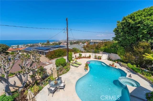 Redondo Beach, CA 90277,409 Via La Selva