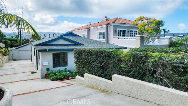 Redondo Beach, CA 90277,1034 Avenue A