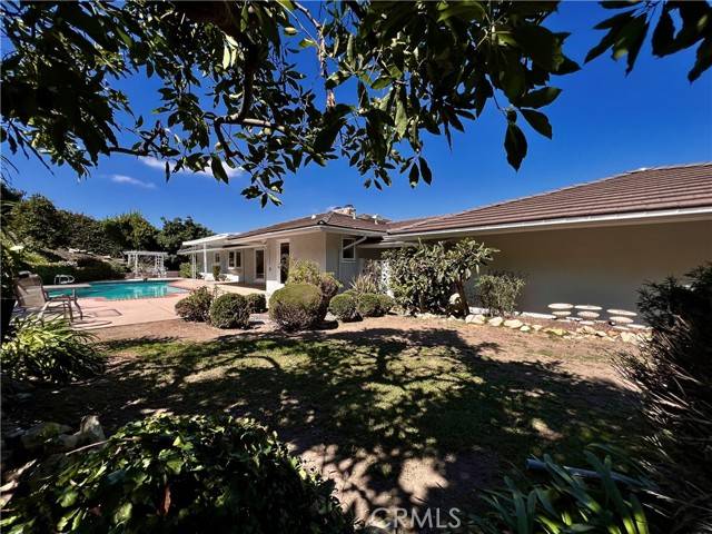 Rancho Palos Verdes, CA 90275,15 Mustang Road