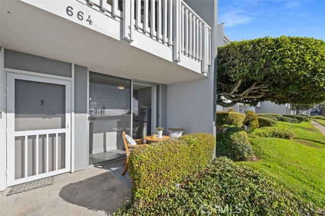 Redondo Beach, CA 90277,664 The Village #290