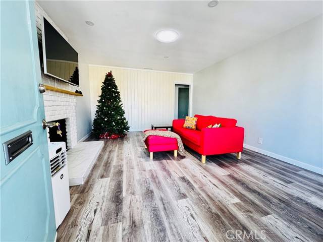 Hermosa Beach, CA 90254,1266 7th Place