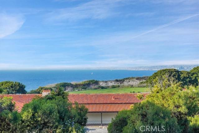 Palos Verdes Estates, CA 90274,360 Via Almar