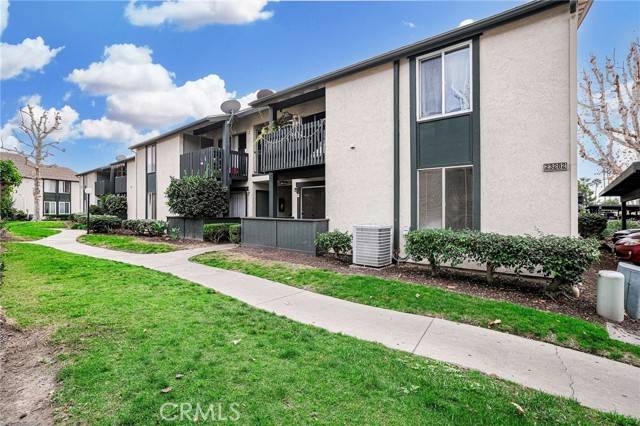 Lake Forest, CA 92630,23282 Orange Avenue #7