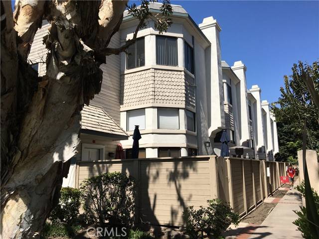 Redondo Beach, CA 90277,324 N Francisca Avenue #4