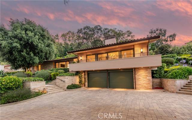 Palos Verdes Estates, CA 90274,2704 Via Elevado