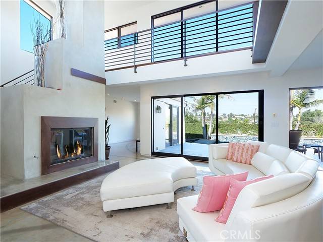 Rancho Palos Verdes, CA 90275,2133 W Gaucho Drive