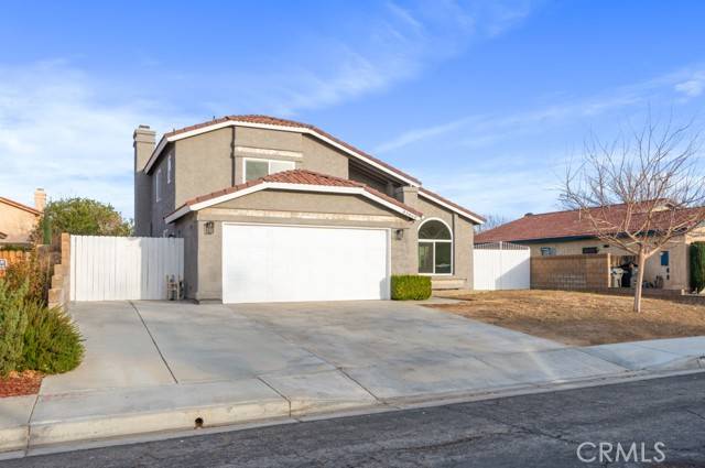 Lancaster, CA 93535,43860 Silver Bow Road