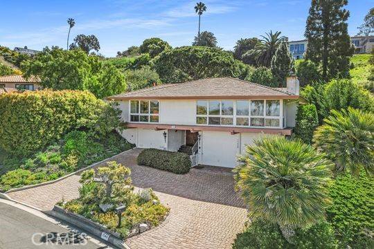 Palos Verdes Estates, CA 90274,1544 Via Boronada