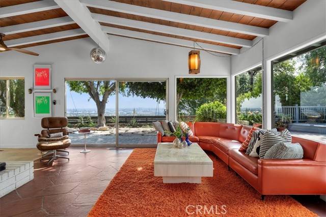 Rancho Palos Verdes, CA 90275,12 Saddle Road