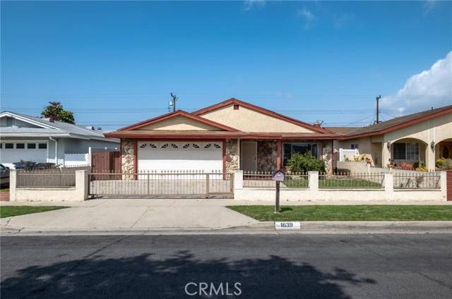 Carson, CA 90745,1639 E 215th Place
