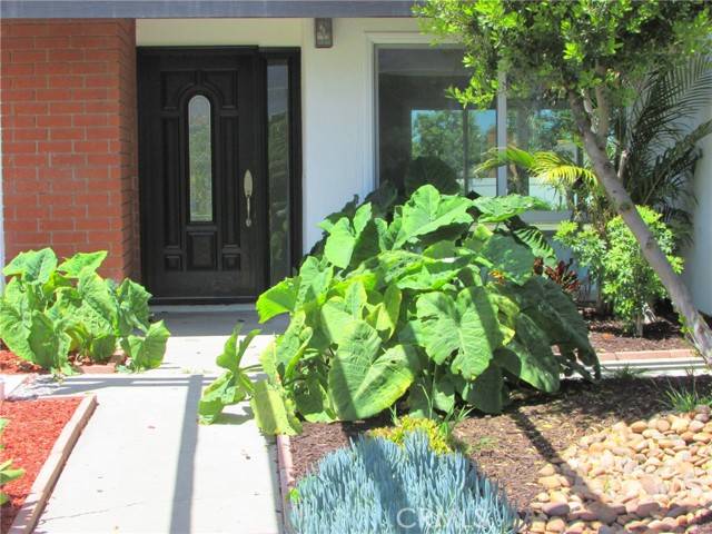 Rancho Palos Verdes, CA 90275,28011 Indian Rock Drive