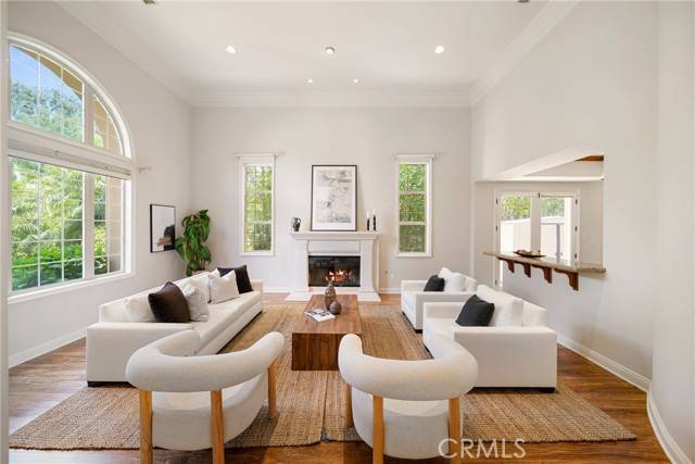 Encino, CA 91436,15850 Seville Lane