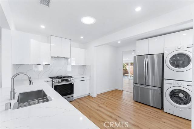 Redondo Beach, CA 90278,2731 Armour Lane