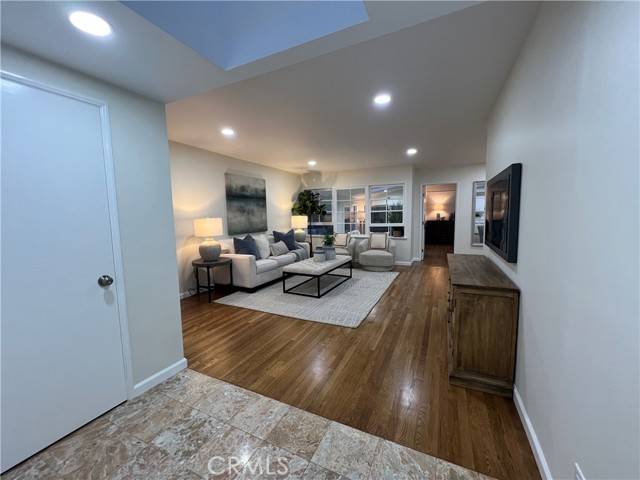 Hawthorne, CA 90250,5320 W 142nd Place
