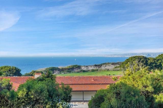 Palos Verdes Estates, CA 90274,360 Via Almar