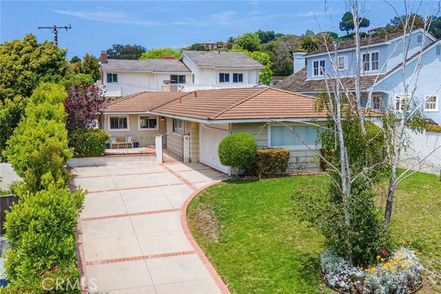 Palos Verdes Estates, CA 90274,1709 Espinosa Circle