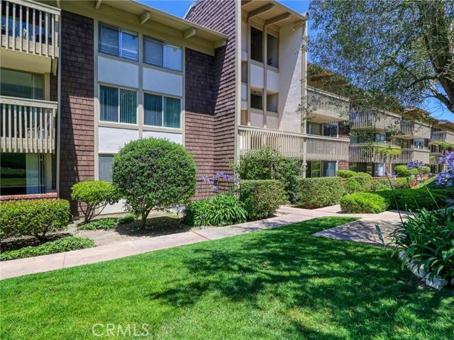 Rancho Palos Verdes, CA 90275,6542 Ocean Crest Drive #C104