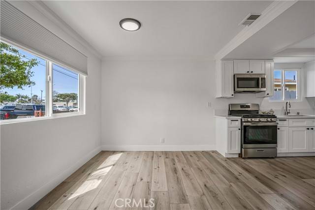 Lawndale, CA 90260,4543 W 168th Street