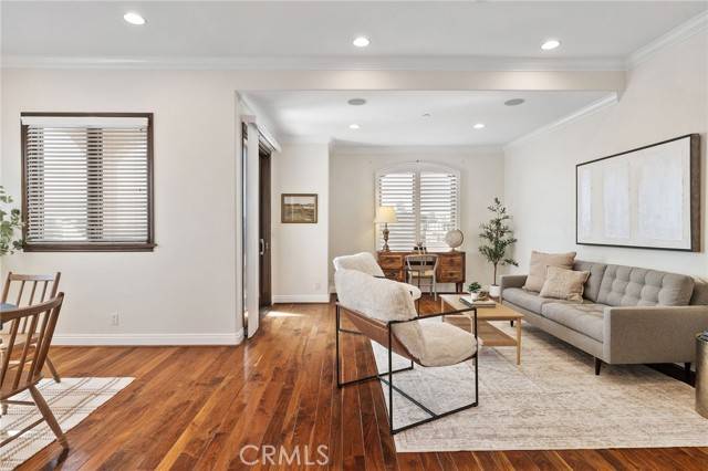 Manhattan Beach, CA 90266,424 Marine Avenue