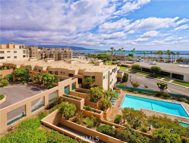 Redondo Beach, CA 90277,110 The Village #507
