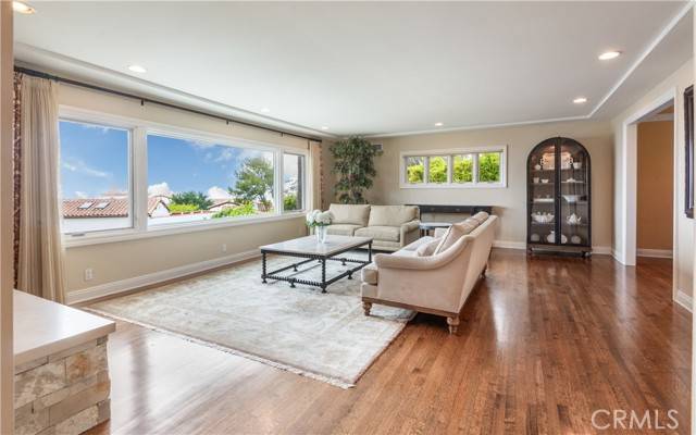 Palos Verdes Estates, CA 90274,869 Rincon Lane