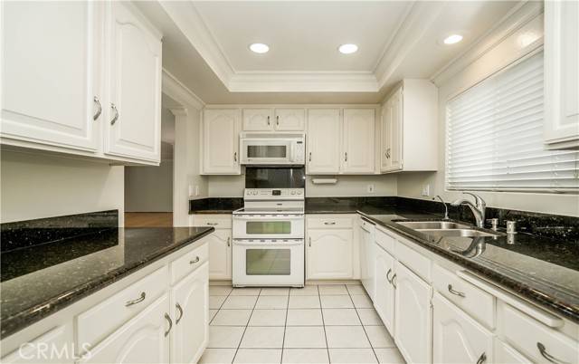 Laguna Woods, CA 92637,3421 Calle Azul #3D