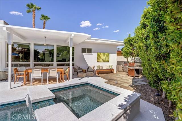 Palm Springs, CA 92262,2324 N Girasol Avenue