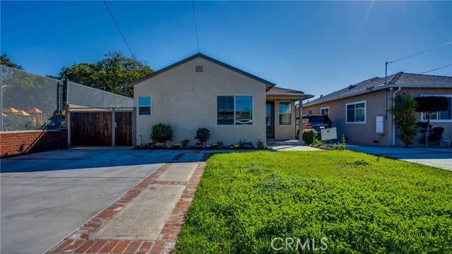 Hawthorne, CA 90250,4706 W 136th Street