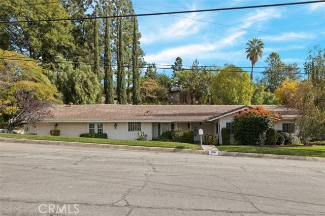 Upland, CA 91784,2560 Mountain Lane