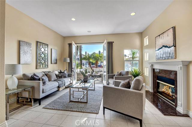 Huntington Beach, CA 92648,523 8th Street