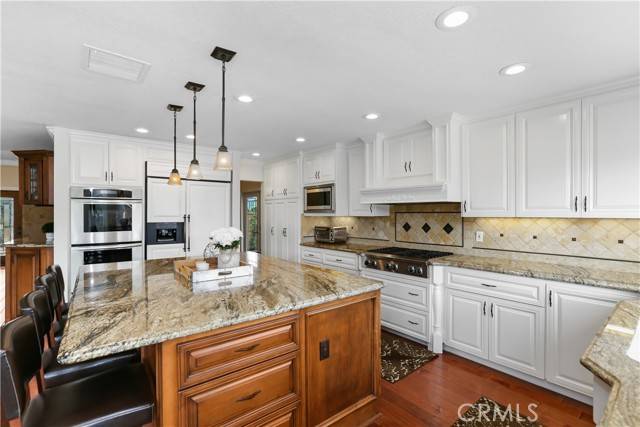 Yorba Linda, CA 92887,5440 Calle Vista Linda