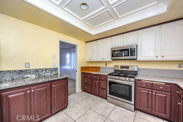 Yorba Linda, CA 92886,5165 Via Carretas