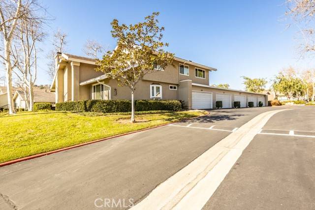 Yorba Linda, CA 92887,5855 Via Sonora #39