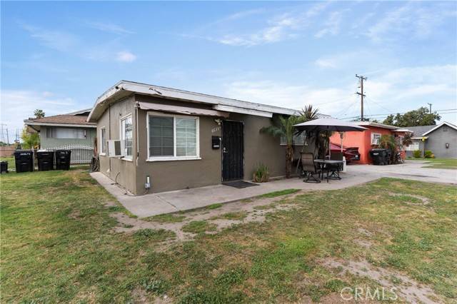 Bell Gardens, CA 90201,6633 Darwell