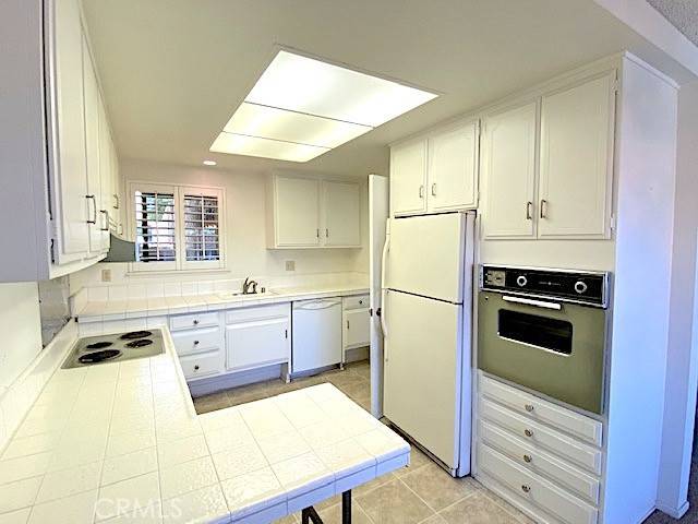 Laguna Woods, CA 92637,2289 Via Puerta #C