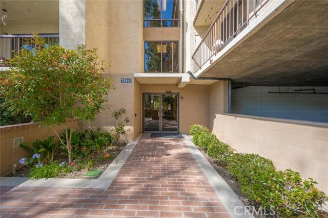 Seal Beach, CA 90740,13550 Del Monte Drive #107B