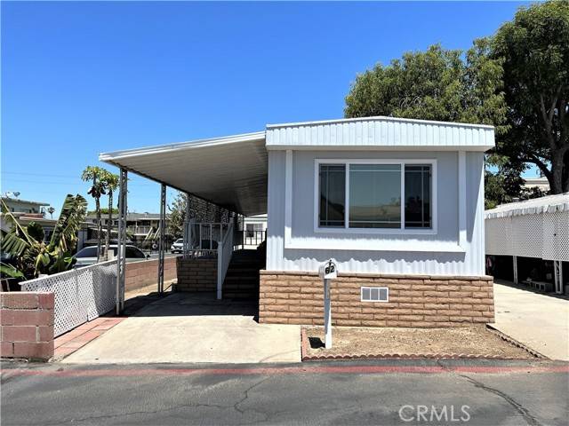 Fullerton, CA 92833,1850 W Orangethorpe #62