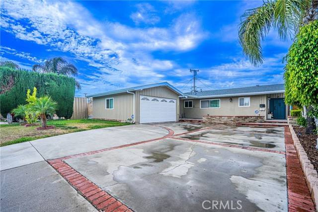 La Mirada, CA 90638,15521 Oakbury Drive