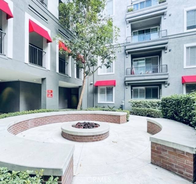 Anaheim, CA 92805,1801 E Katella Avenue #4069