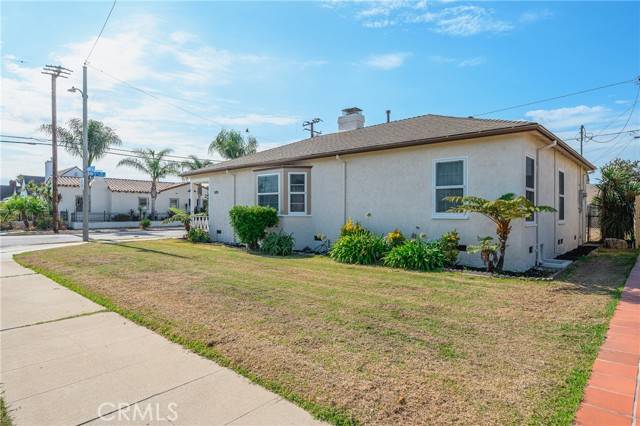 Inglewood, CA 90305,2700 W 84th Place