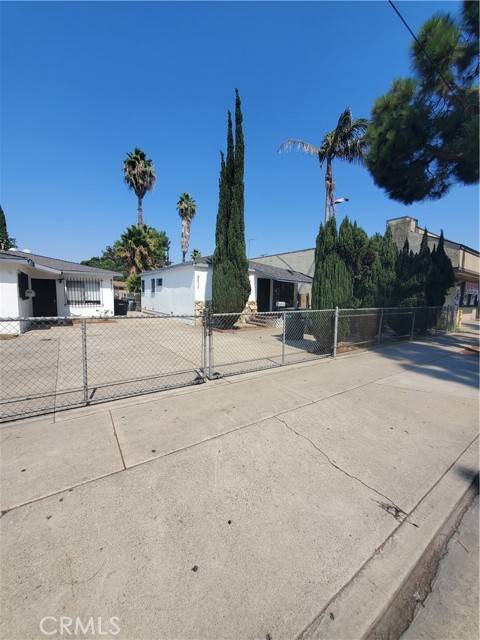 Bell Gardens, CA 90201,8217 Garfield Avenue