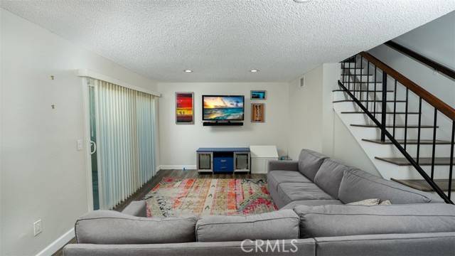 Winnetka, CA 91306,20807 Roscoe Boulevard #8