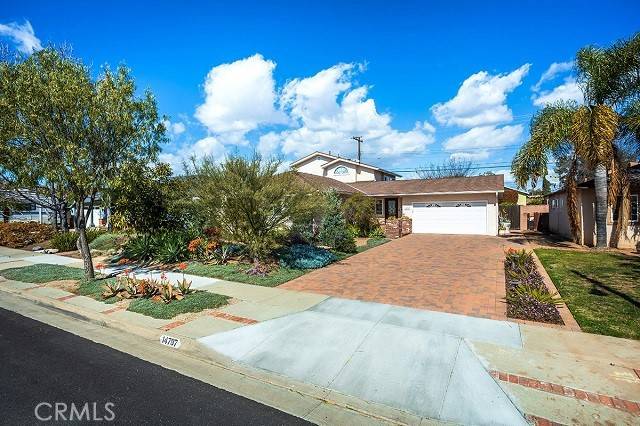 La Mirada, CA 90638,14797 Gardenhill Drive